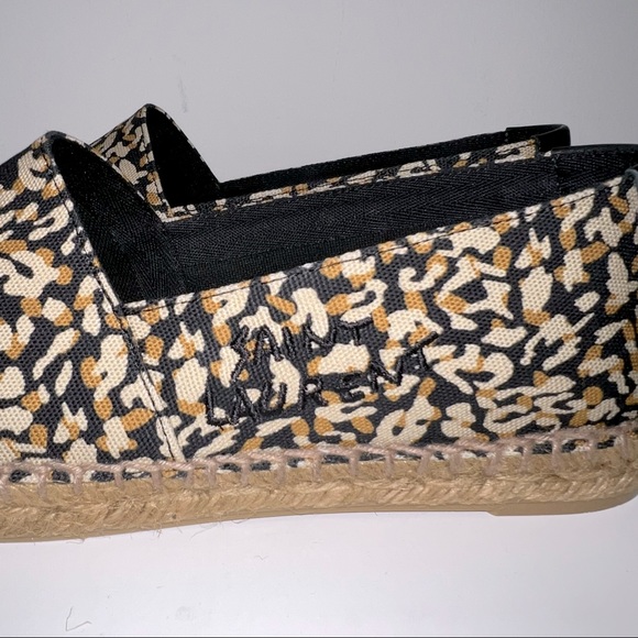 SAINT LAURENT EMBROIDERED ESPADRILLES IN LEOPARD PRINT CANVAS - Picture 5 of 14
